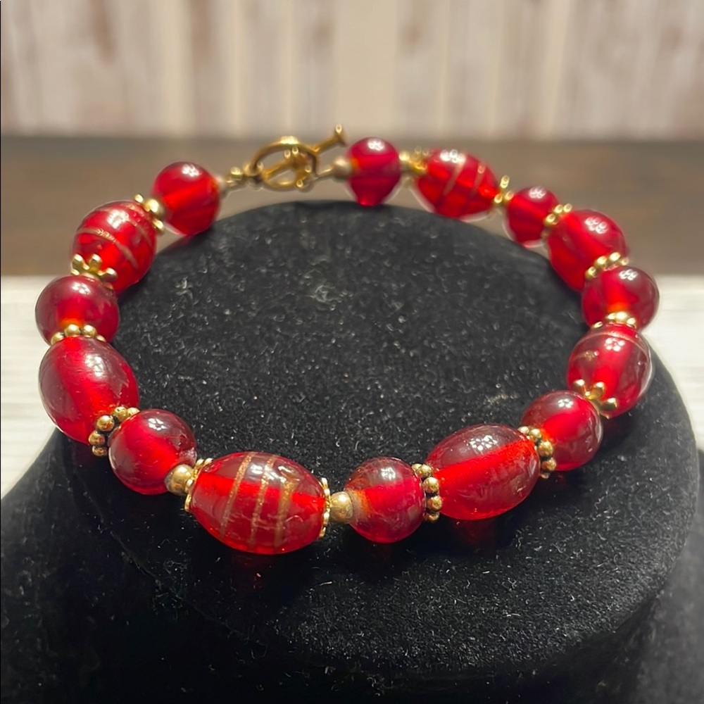 Gold Swirl and Red Glass Bead Bracelet